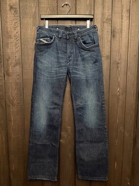 Diesel BUSKY Jeans Men 30x32 Blue Straight Leg Dark Wash Made in Italy 008FC EUC